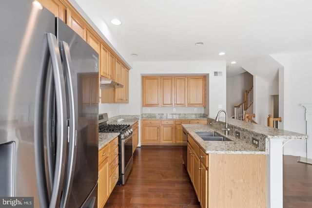 728 VESTAL ST, Woodbridge, VA 22191