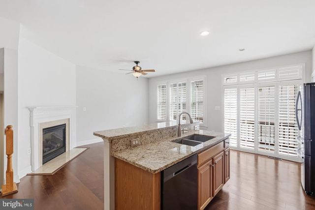 728 VESTAL ST, Woodbridge, VA 22191