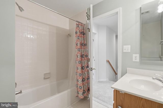 728 VESTAL ST, Woodbridge, VA 22191