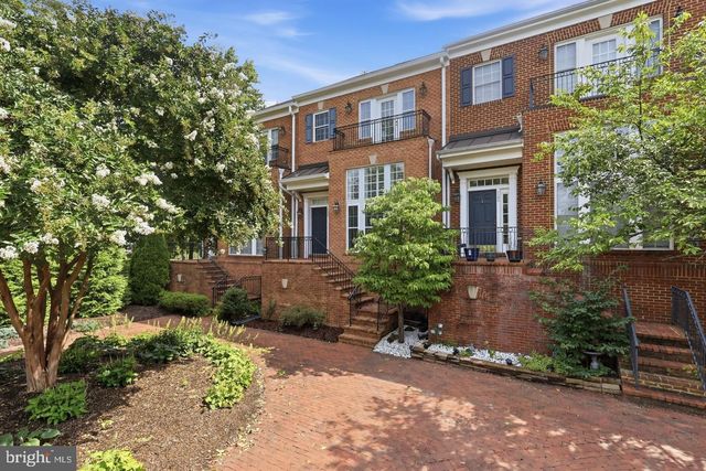 728 VESTAL ST, Woodbridge, VA 22191
