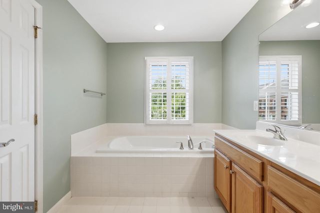 728 VESTAL ST, Woodbridge, VA 22191