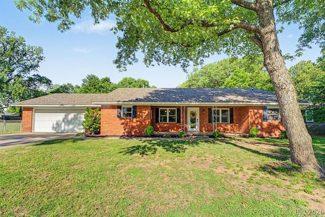 13018 S 79th East Avenue, Bixby, OK 74008