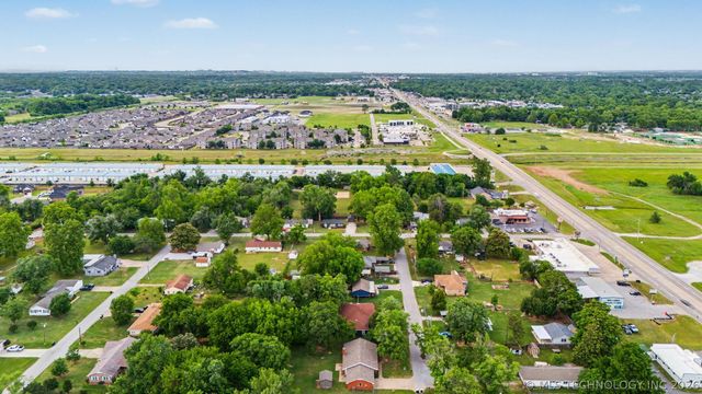 13018 S 79th East Avenue, Bixby, OK 74008