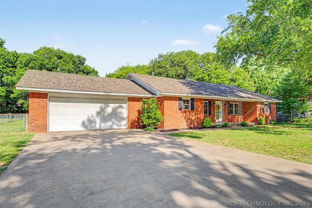 13018 S 79th East Avenue, Bixby, OK 74008