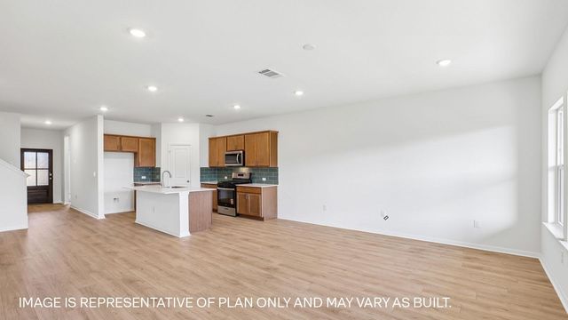 1829 Dandy Brush DR, Leander, TX 78641