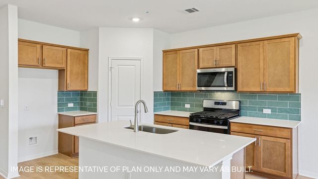 1829 Dandy Brush DR, Leander, TX 78641