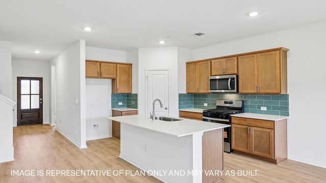 1829 Dandy Brush DR, Leander, TX 78641