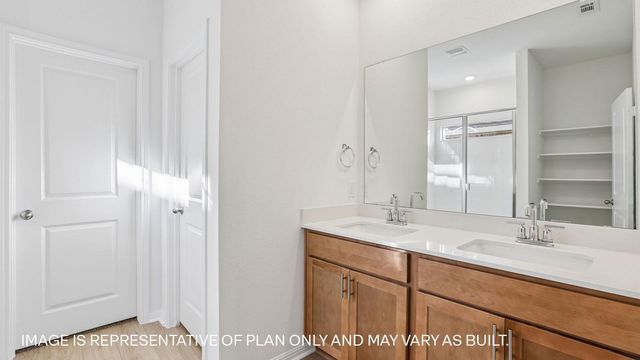 1829 Dandy Brush DR, Leander, TX 78641