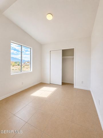 10270 VALLE DEL SOL Drive, El Paso, TX 79924