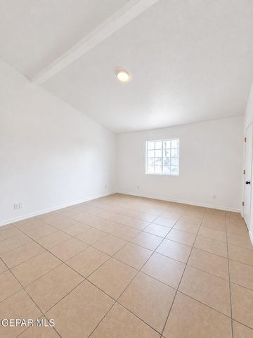 10270 VALLE DEL SOL Drive, El Paso, TX 79924
