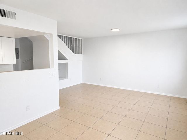 10270 VALLE DEL SOL Drive, El Paso, TX 79924