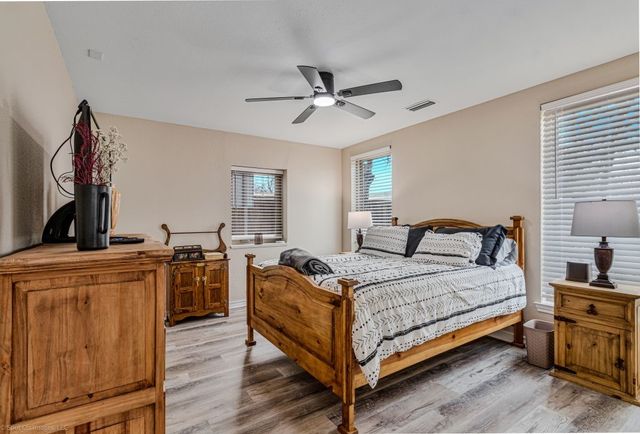 1646 Walnut Street, Grand Prairie, TX 75050