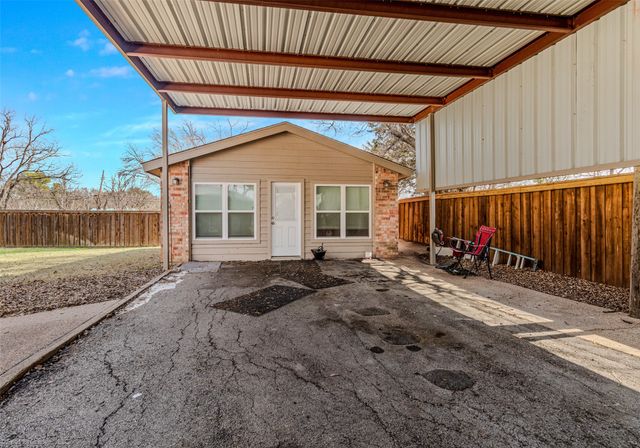 1646 Walnut Street, Grand Prairie, TX 75050