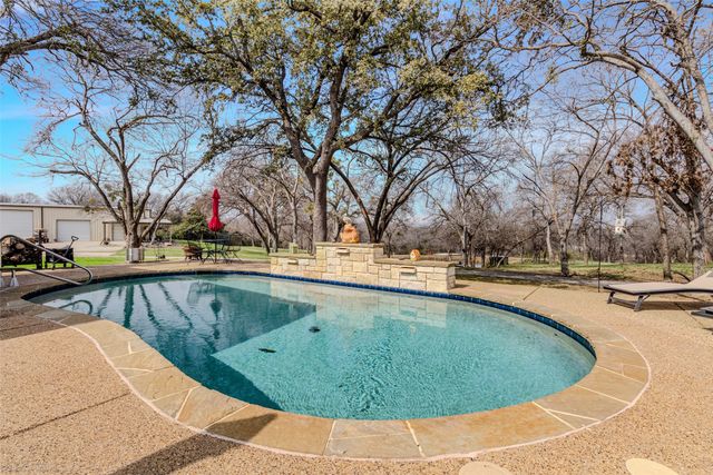 1646 Walnut Street, Grand Prairie, TX 75050