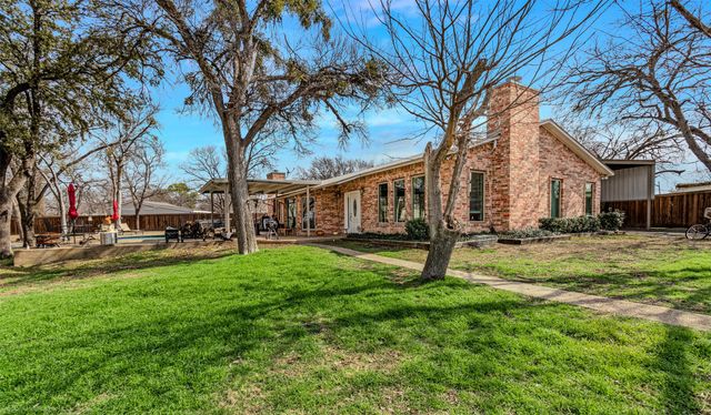 1646 Walnut Street, Grand Prairie, TX 75050