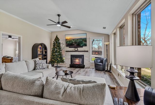 1646 Walnut Street, Grand Prairie, TX 75050