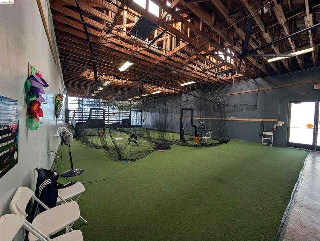 2968 Macarthur Blvd, Oakland, CA 94602