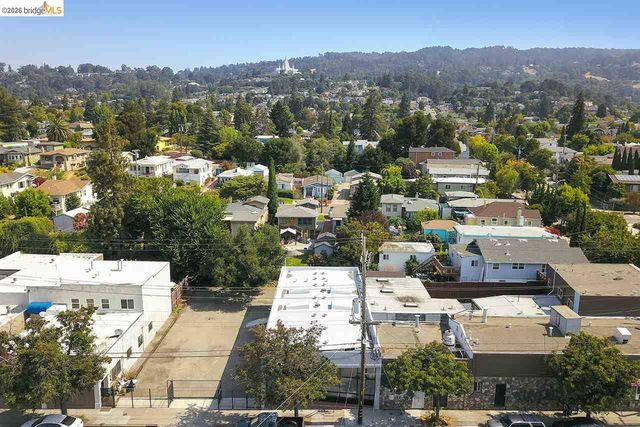 2968 Macarthur Blvd, Oakland, CA 94602