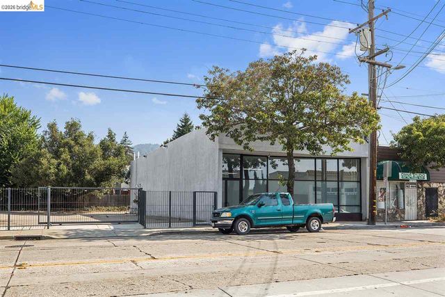 2968 Macarthur Blvd, Oakland, CA 94602