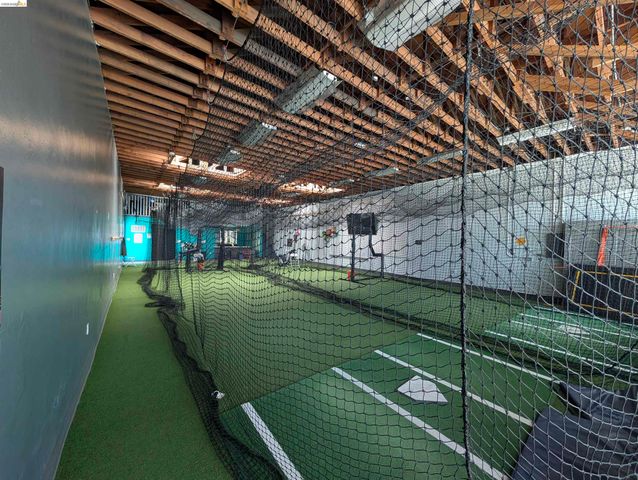 2968 Macarthur Blvd, Oakland, CA 94602