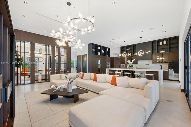 11600 SW 77th Ave, Pinecrest, FL 33156