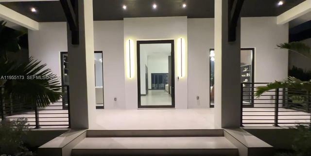 11600 SW 77th Ave, Pinecrest, FL 33156