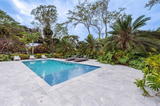 11600 SW 77th Ave, Pinecrest, FL 33156