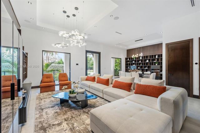 11600 SW 77th Ave, Pinecrest, FL 33156