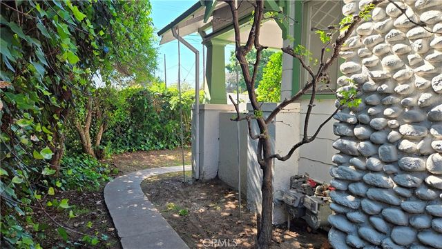219 S Avenue 60, Los Angeles, CA 90042