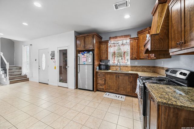 22914 Skila Dr, Elmendorf, TX 78112
