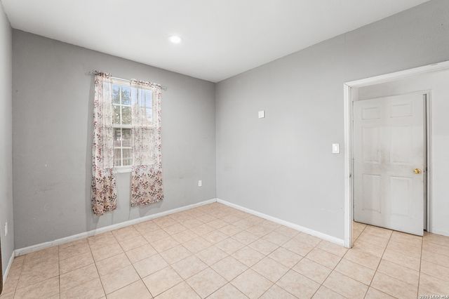 22914 Skila Dr, Elmendorf, TX 78112
