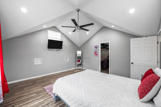 22914 Skila Dr, Elmendorf, TX 78112