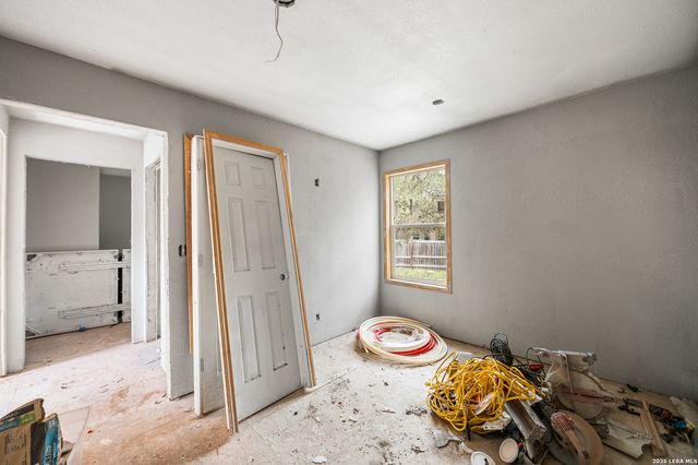 22914 Skila Dr, Elmendorf, TX 78112