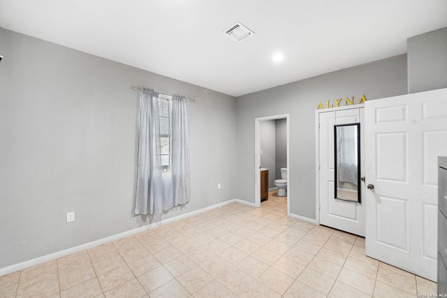 22914 Skila Dr, Elmendorf, TX 78112