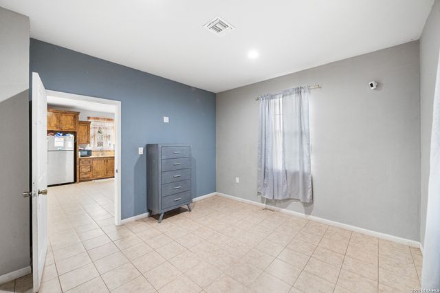 22914 Skila Dr, Elmendorf, TX 78112