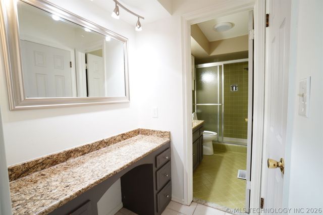 6820 E 48th Street, Tulsa, OK 74145