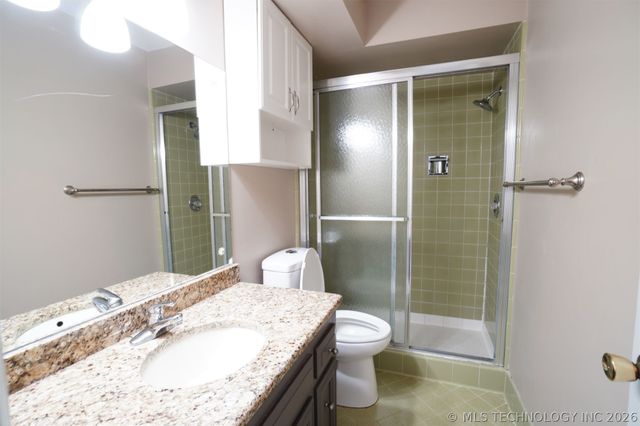 6820 E 48th Street, Tulsa, OK 74145