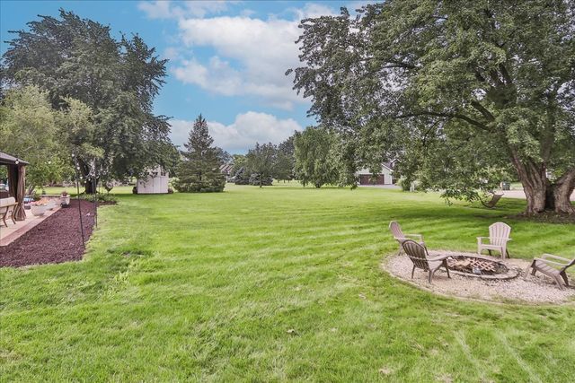33838 N Christa Drive, Ingleside, IL 60041