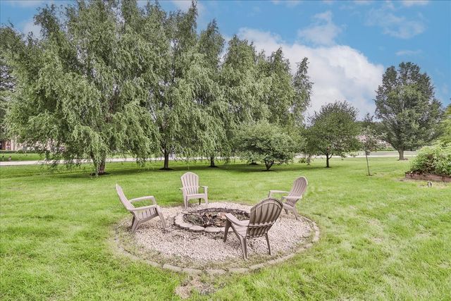 33838 N Christa Drive, Ingleside, IL 60041
