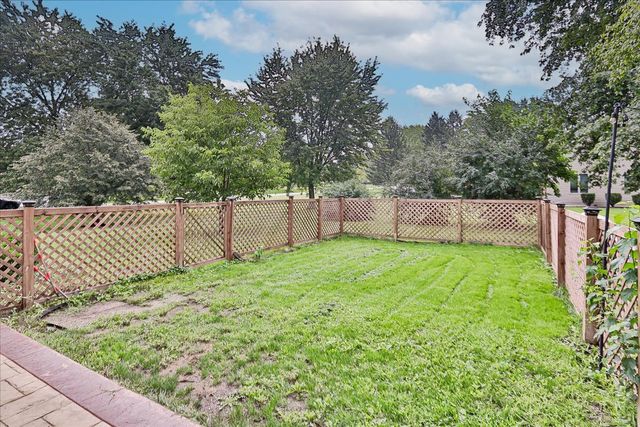 33838 N Christa Drive, Ingleside, IL 60041