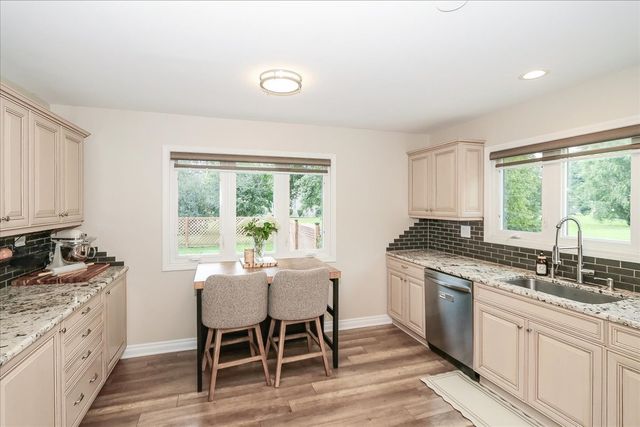 33838 N Christa Drive, Ingleside, IL 60041