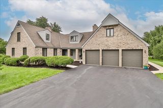 33838 N Christa Drive, Ingleside, IL 60041