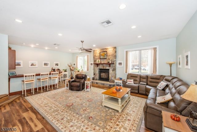 159 Kiel Ave, Kinnelon Boro, NJ 07405