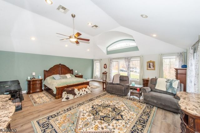 159 Kiel Ave, Kinnelon Boro, NJ 07405