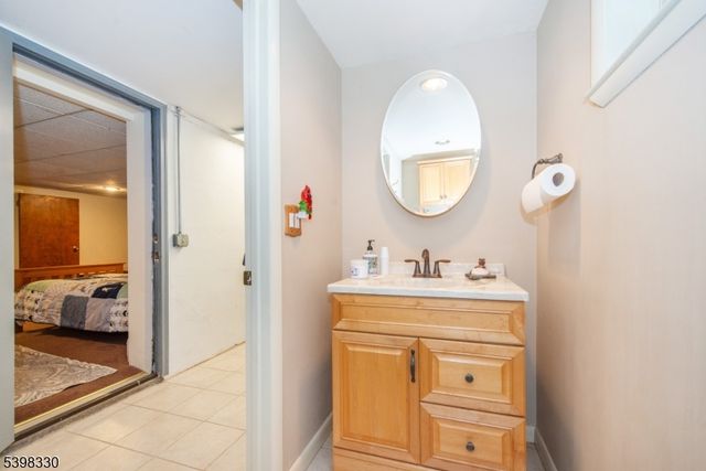 159 Kiel Ave, Kinnelon Boro, NJ 07405