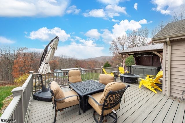 159 Kiel Ave, Kinnelon Boro, NJ 07405