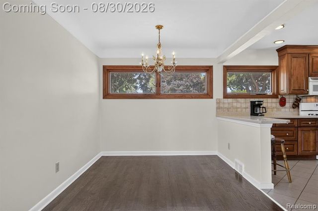 2565 Norwood Road, Trenton, MI 48183