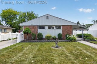 2565 Norwood Road, Trenton, MI 48183