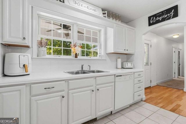 84 Barker Trail Road, Cleveland, GA 30528