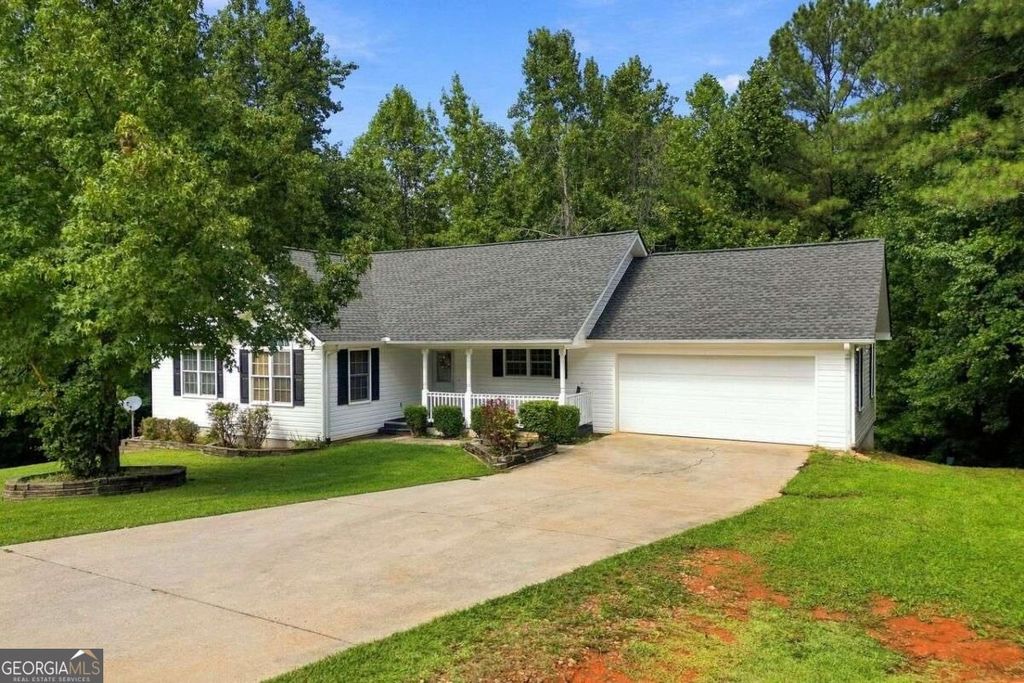 84 Barker Trail Road, Cleveland, GA 30528